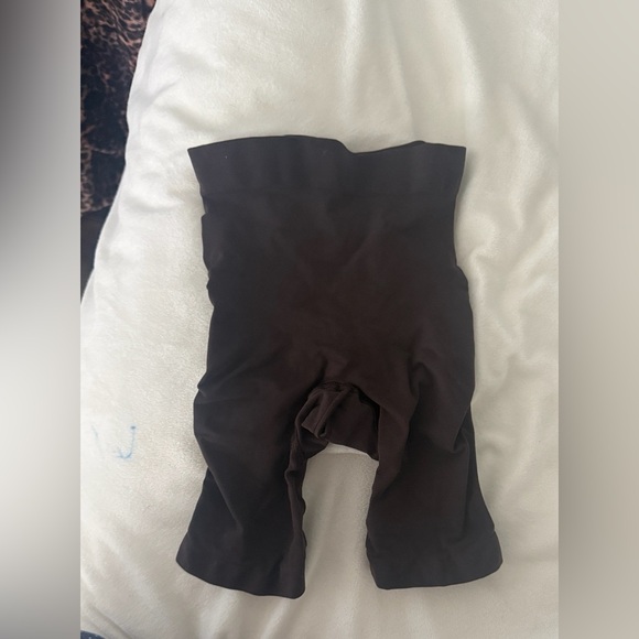 SKIMS Other - SKIMS Black Shapewear Shorts